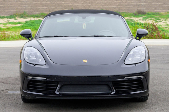 Used 2025 Porsche 718 Boxster image 15