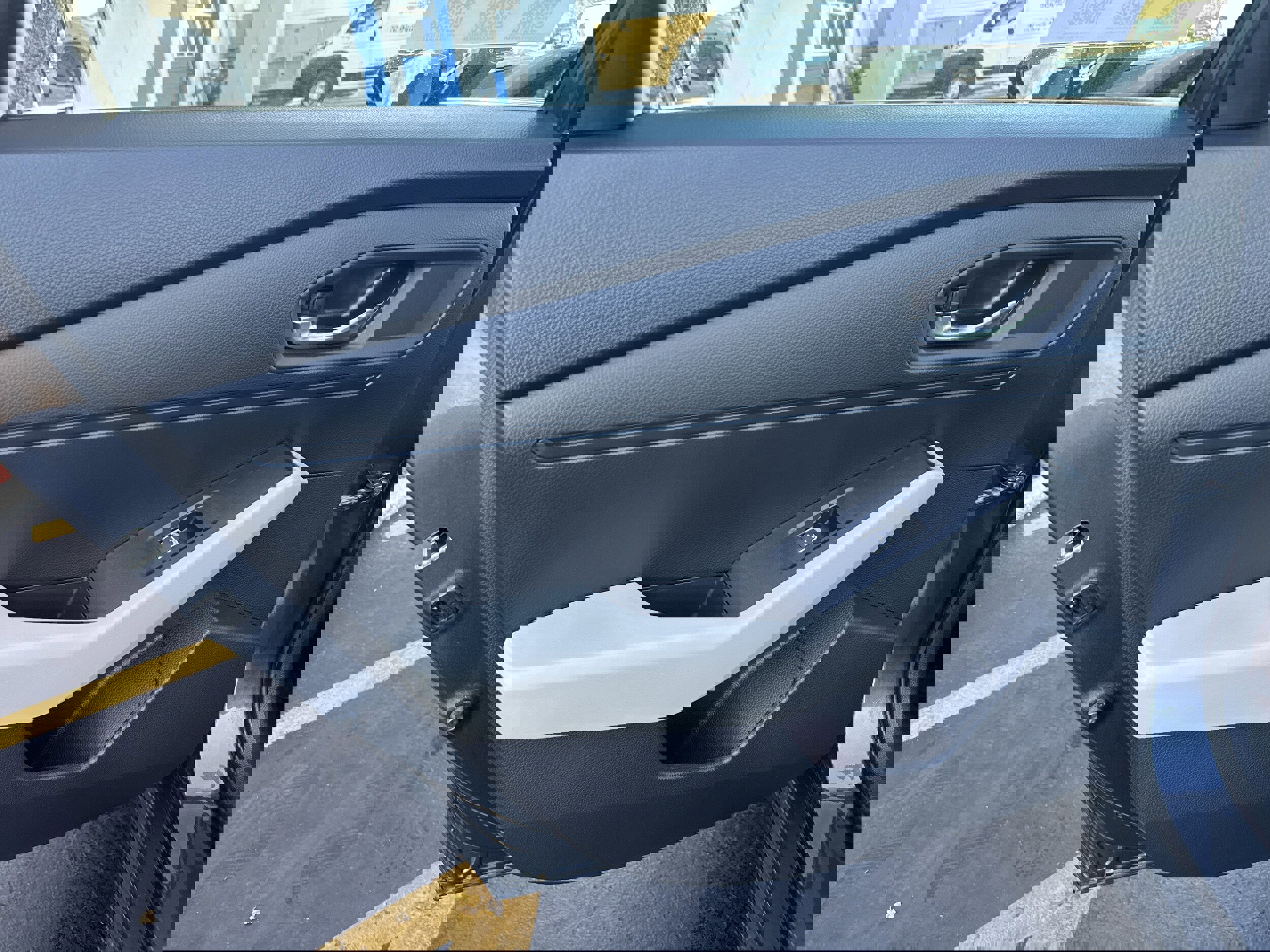 Used 2023 Honda Accord LX image 9