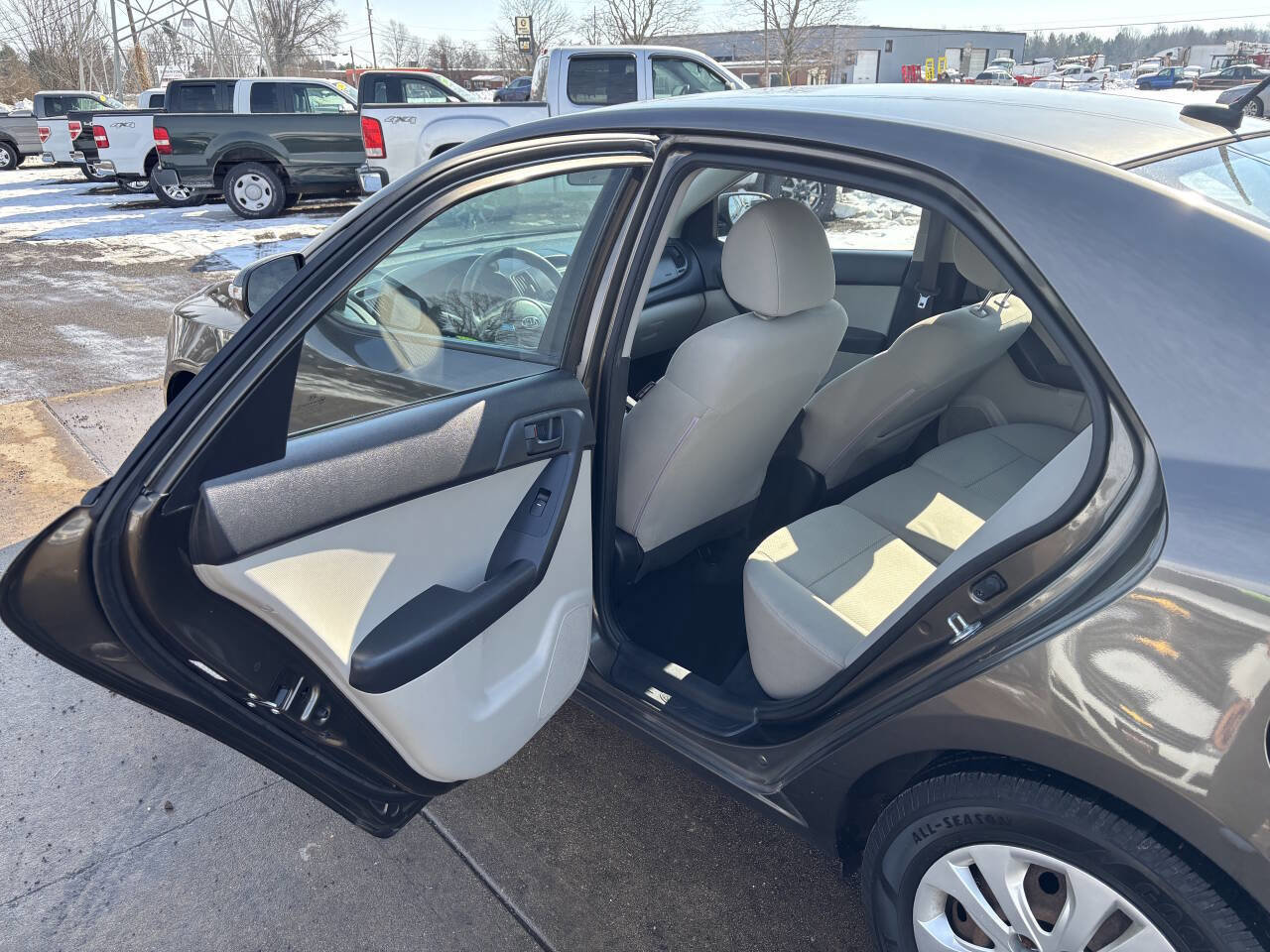 Used 2010 Kia Forte EX image 16