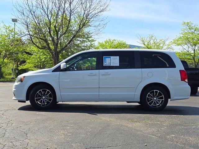 Used 2014 Dodge Grand Caravan SE image 25