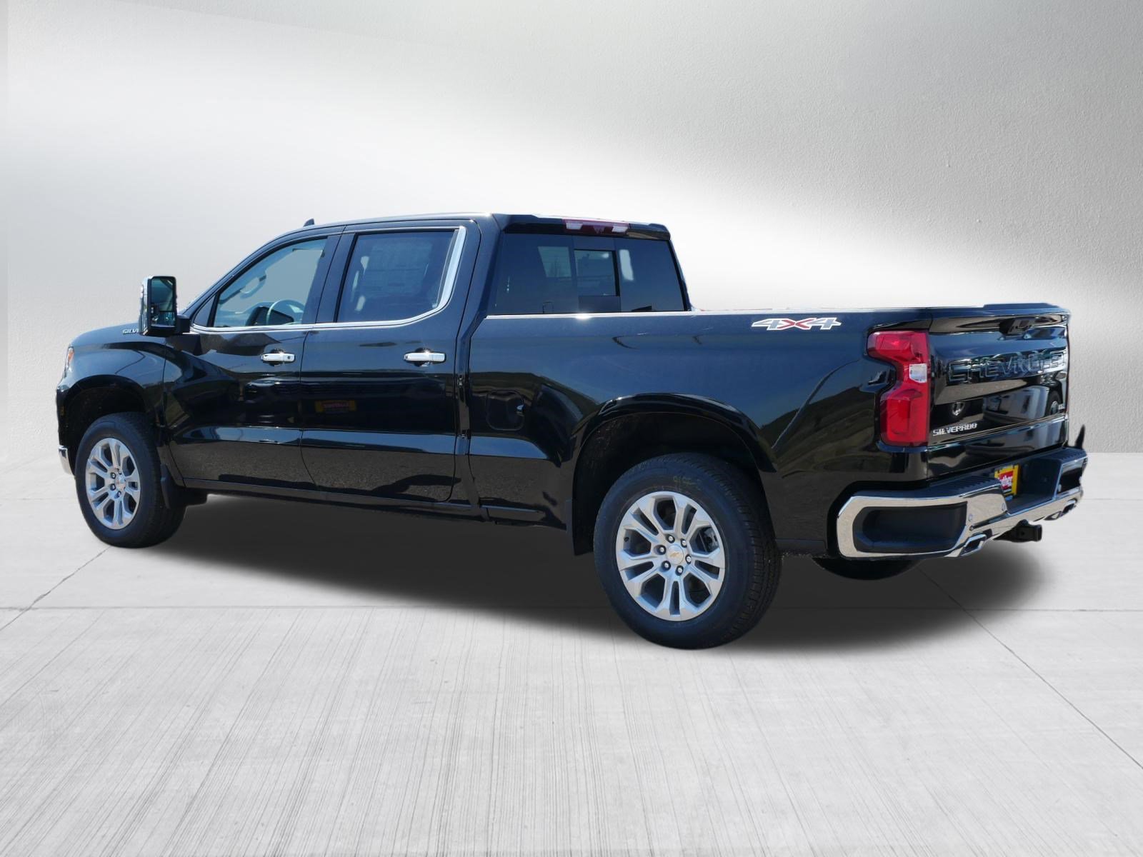 New 2026 Chevrolet Silverado 1500 LTZ w/ LTZ Premium Package AWD/4WD image 2