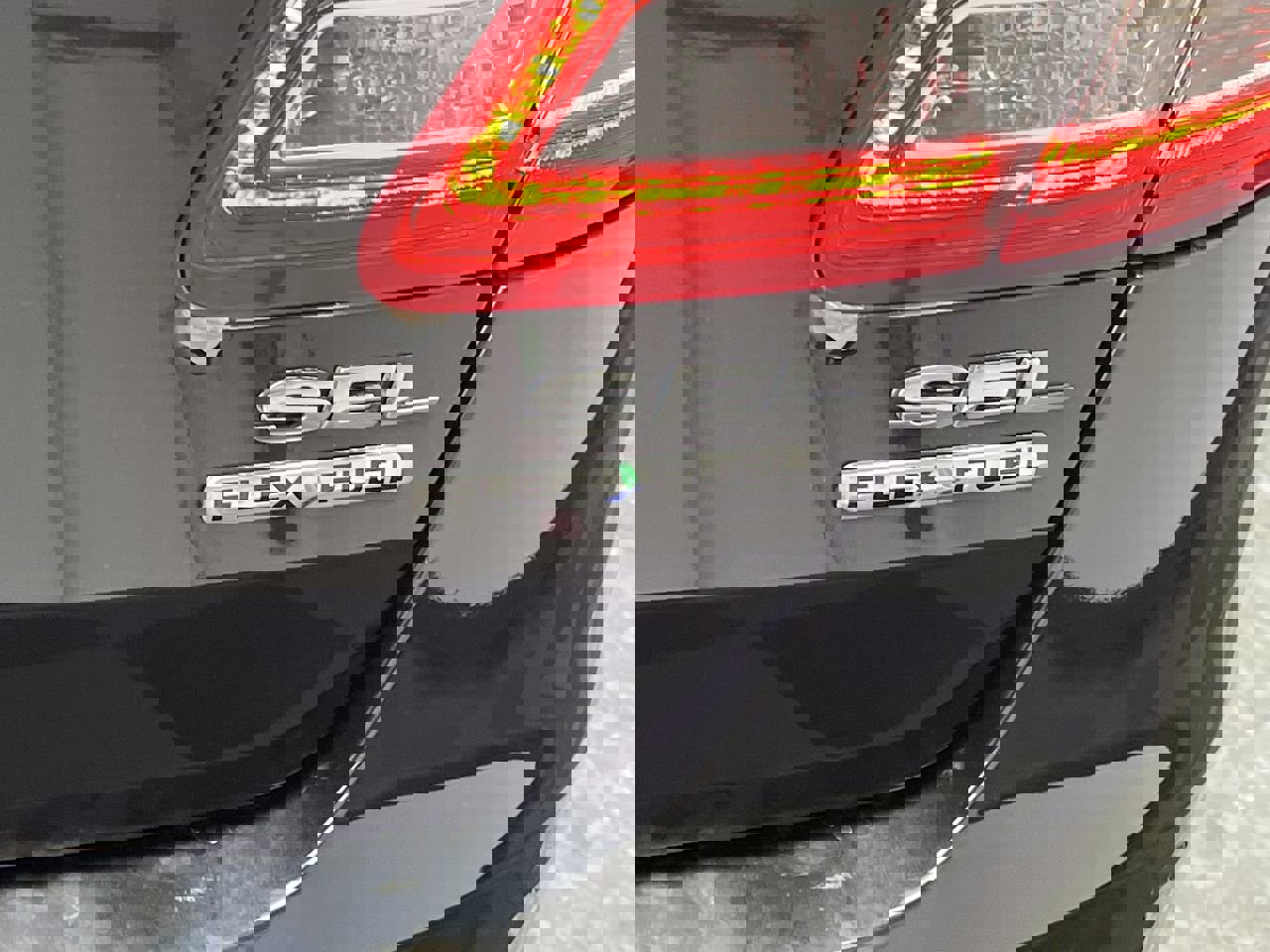 Used 2014 Ford Taurus SEL w/ Equipment Group 201A image 29