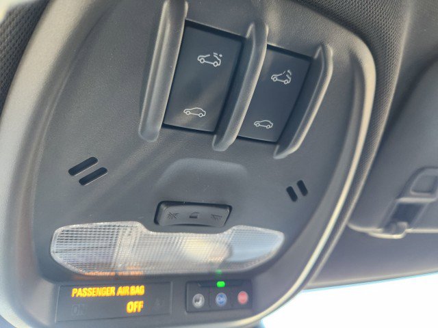 Used 2024 Chevrolet Trax RS w/ Sunroof Package image 45