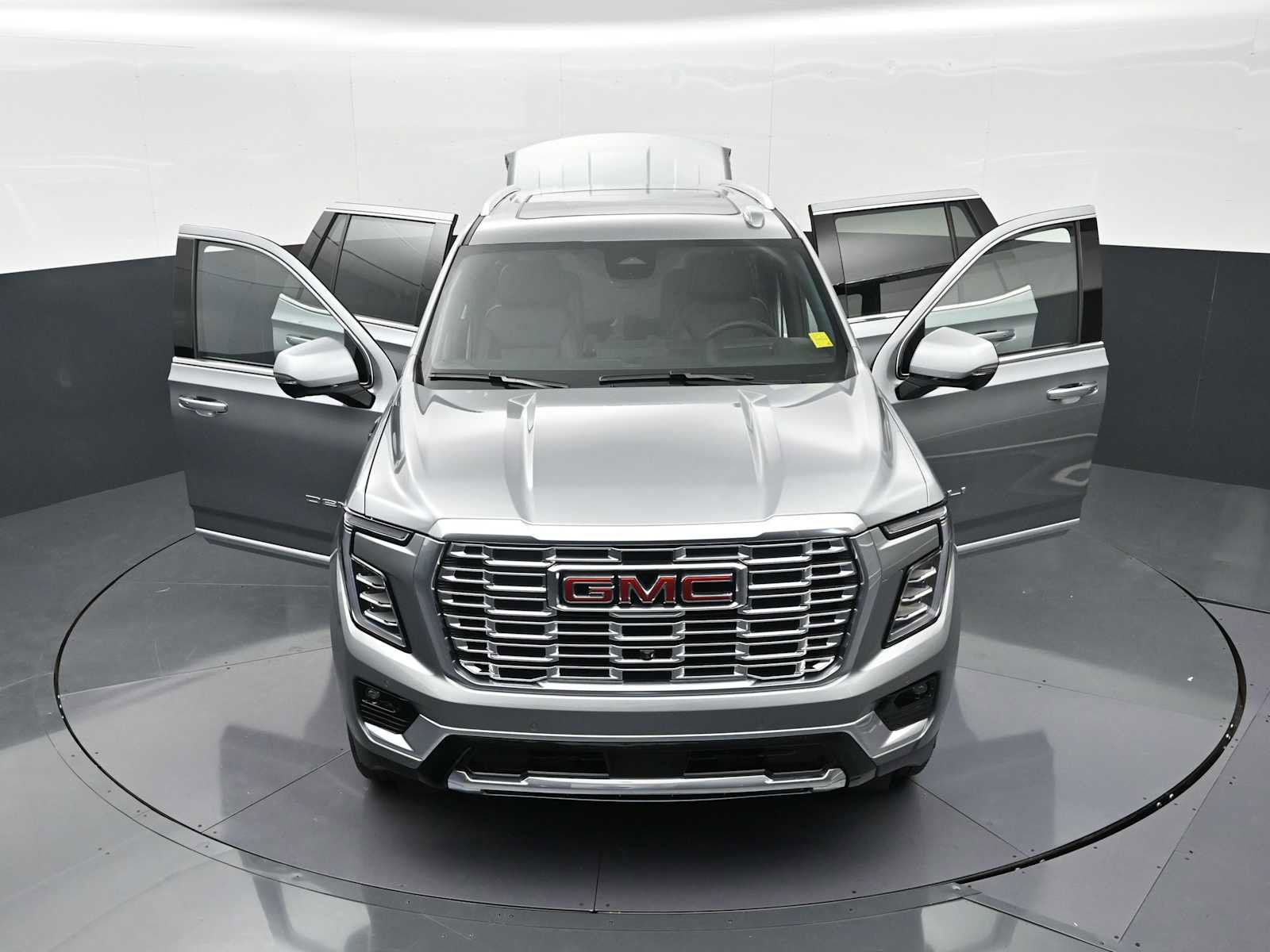 Used 2025 GMC Yukon Denali w/ Denali Reserve Package AWD/4WD image 33