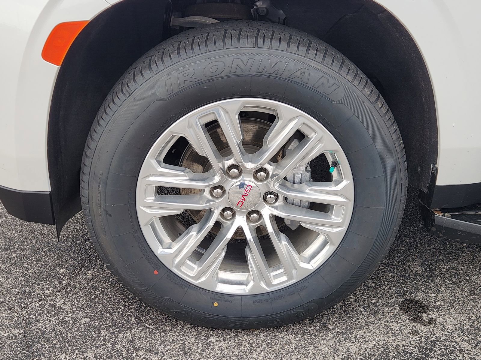 Used 2024 GMC Yukon SLT image 14