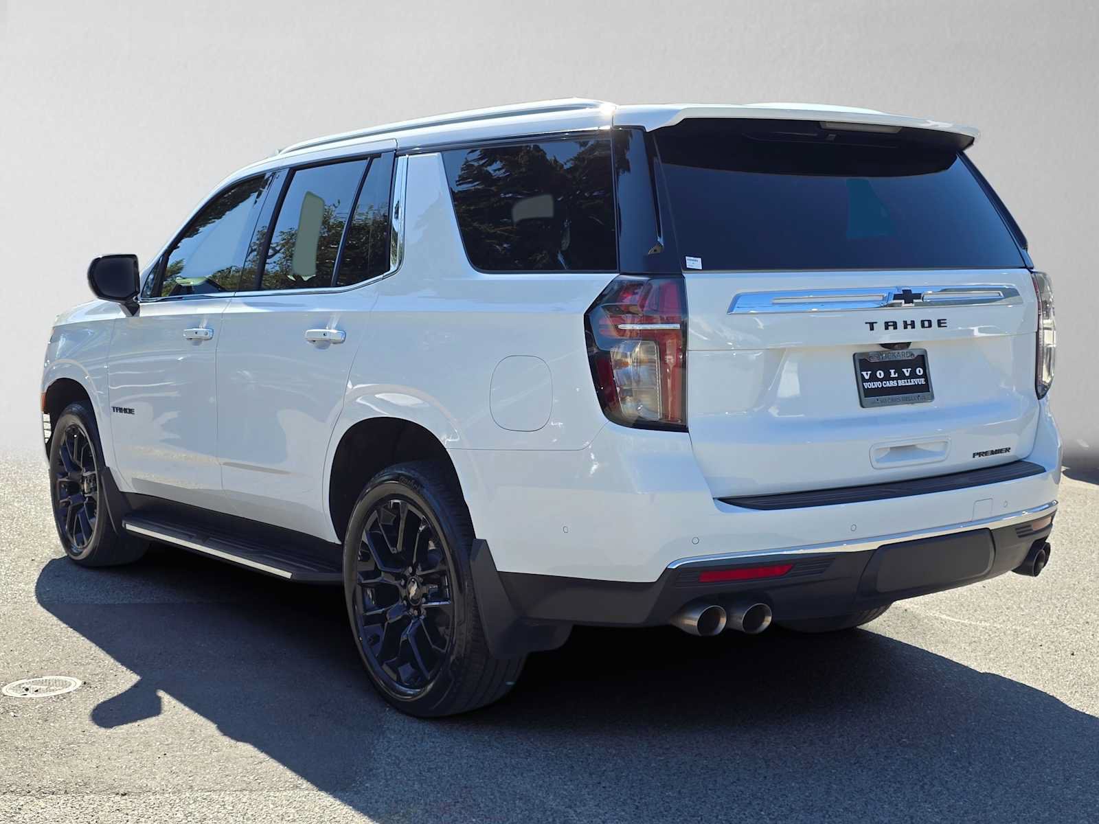 Used 2023 Chevrolet Tahoe Premier w/ Advanced Technology Package AWD/4WD image 5