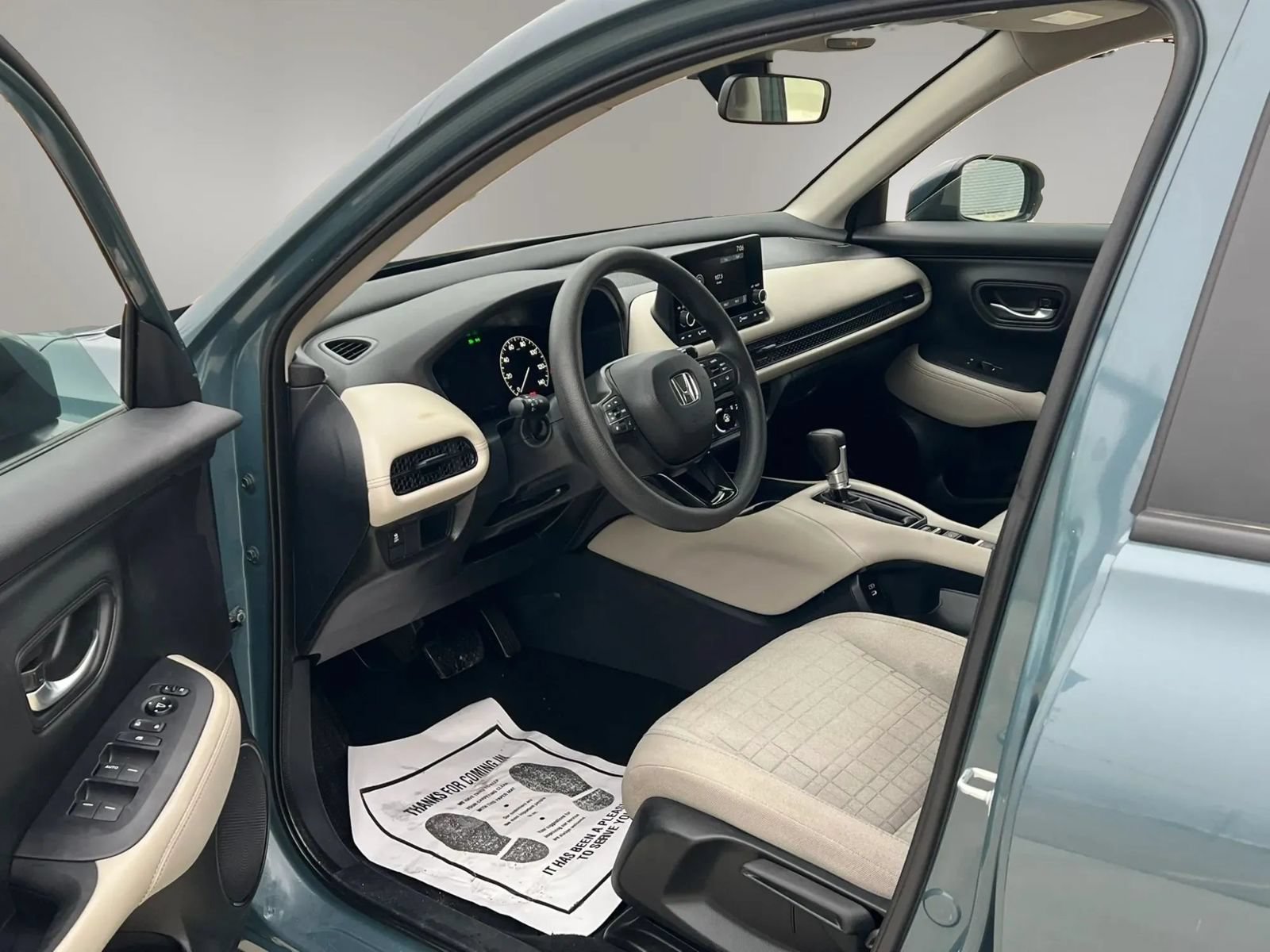 Used 2025 Honda HR-V LX image 13