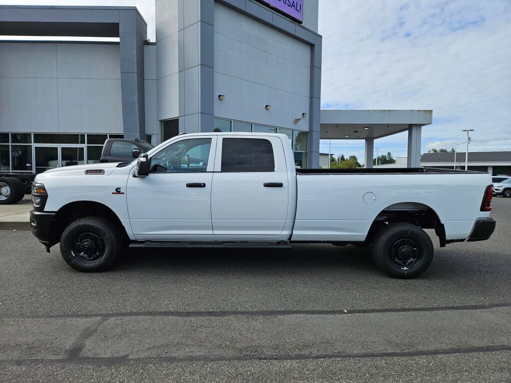 New 2026 RAM 2500 Tradesman AWD/4WD image 2