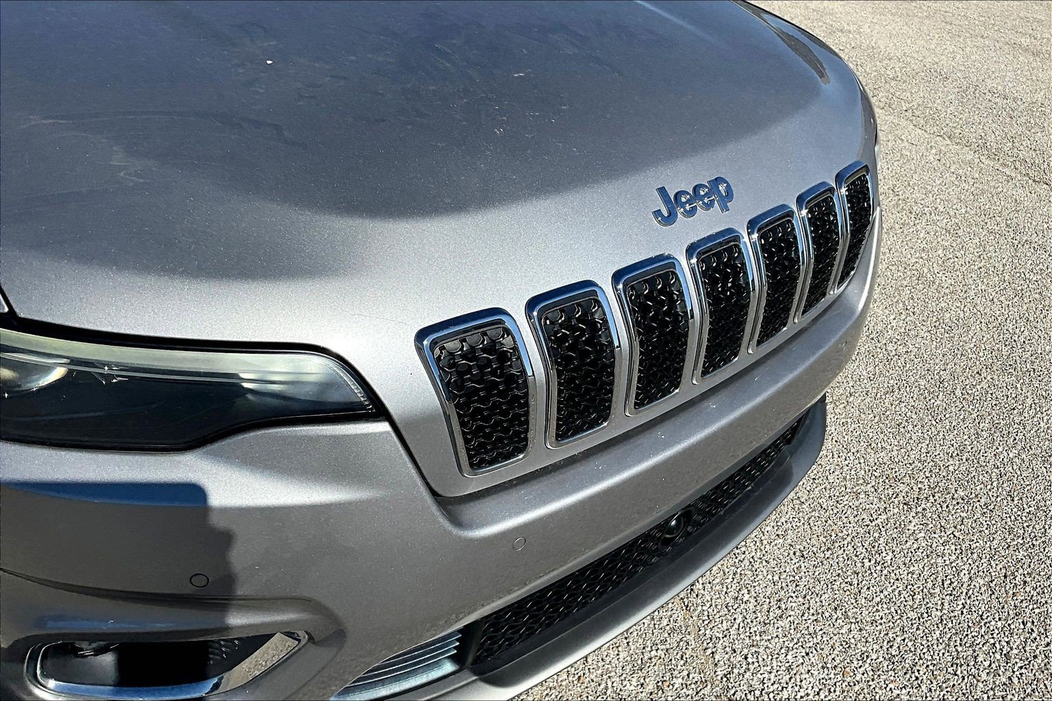 Used 2019 Jeep Cherokee Limited w/ Luxury Group AWD/4WD image 31