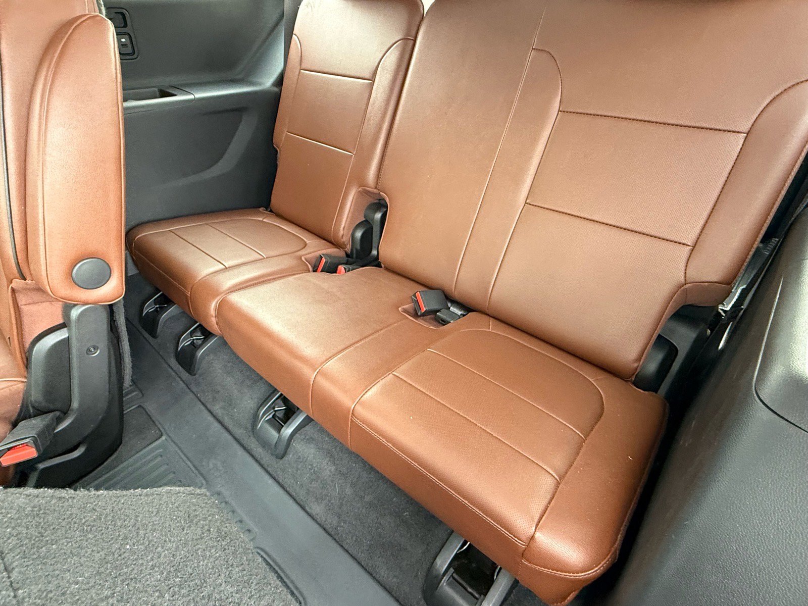 Used 2020 Chevrolet Traverse High Country image 11