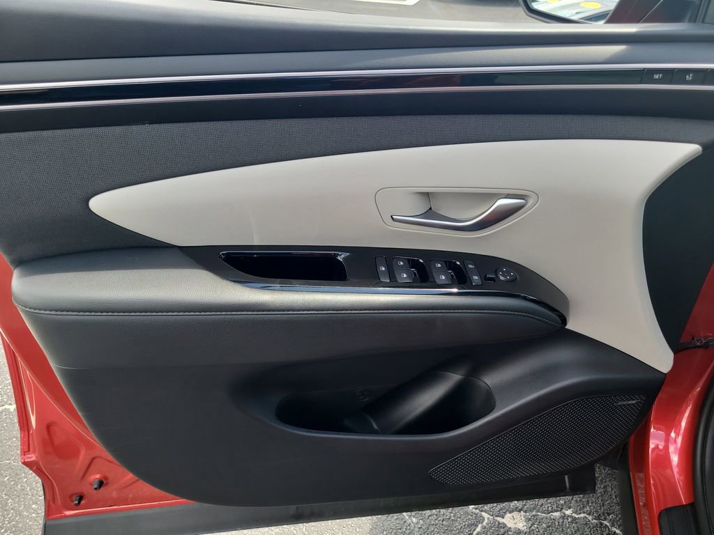 Used 2023 Hyundai Tucson Limited image 14