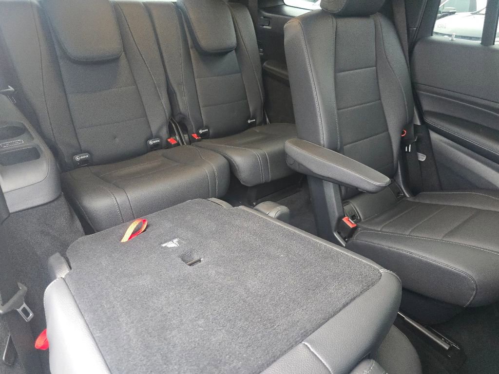 Certified 2023 Mercedes-Benz GLS 450 4MATIC image 23