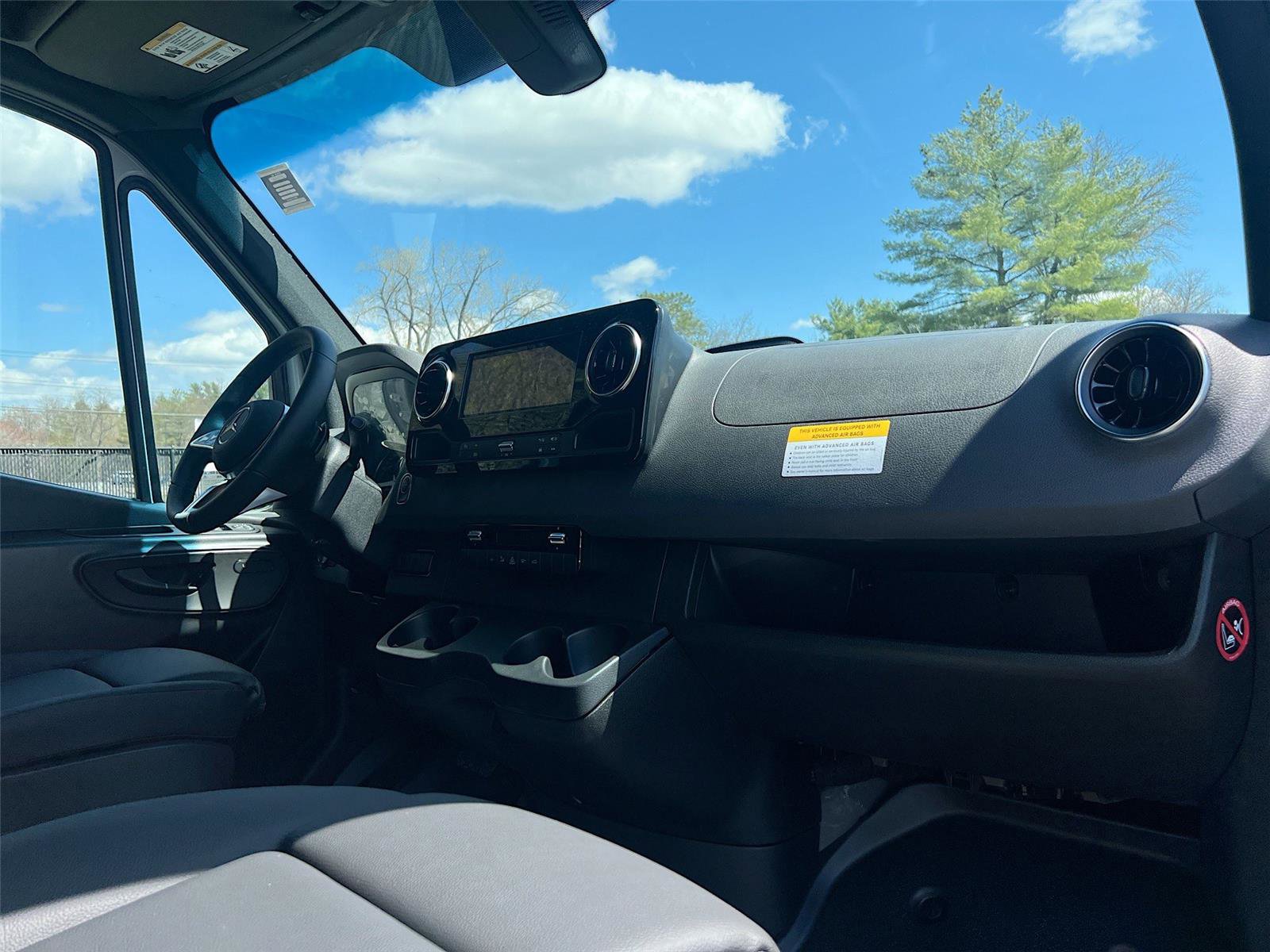 New 2025 Mercedes-Benz Sprinter 2500 image 23