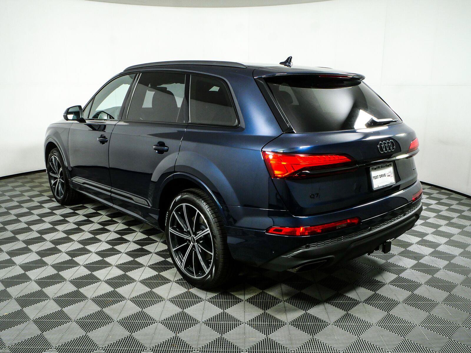 New 2026 Audi Q7 2.0T Premium Plus AWD/4WD image 31