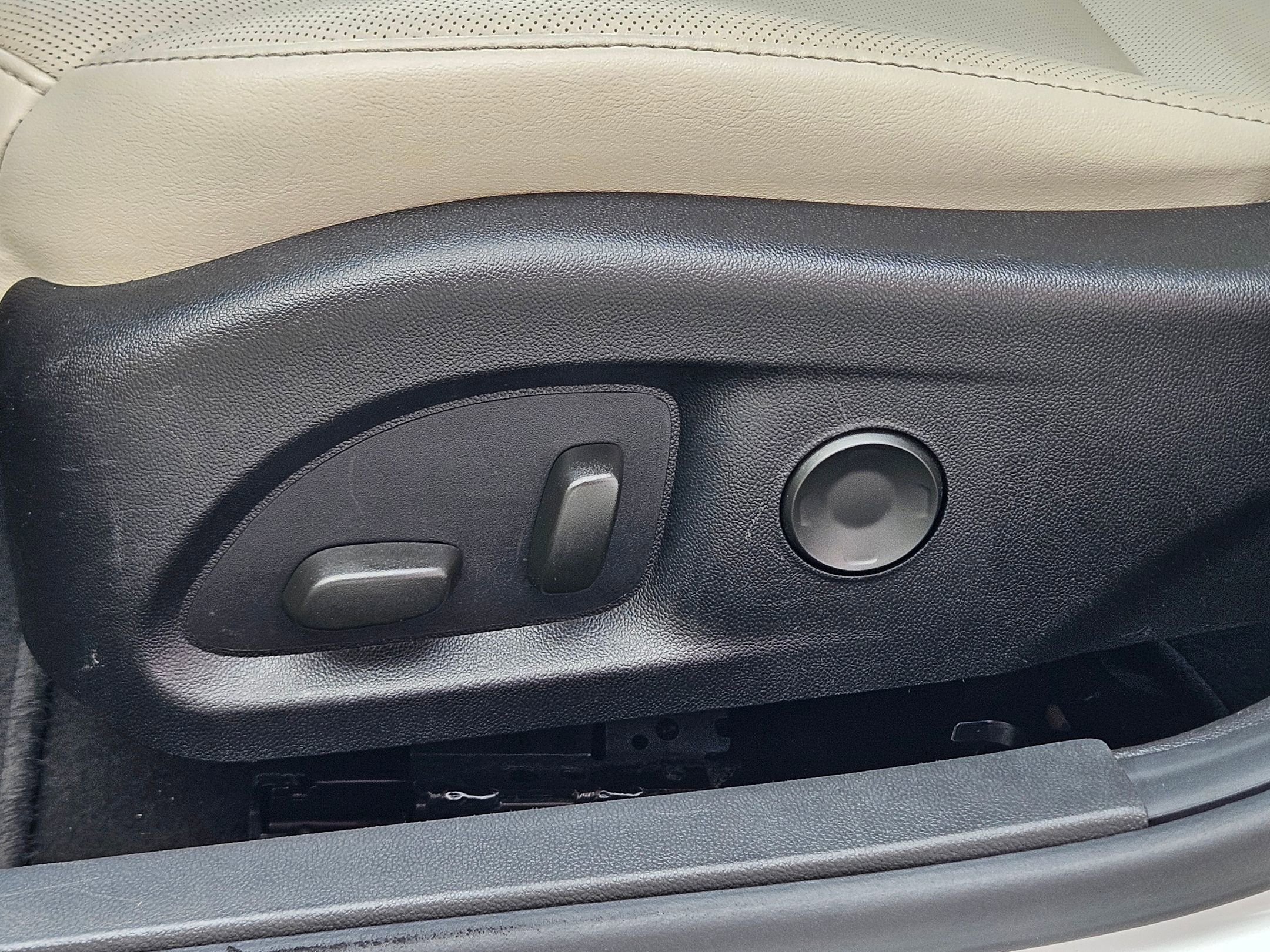 Used 2023 Cadillac CT4 Premium Luxury w/ Climate Package image 21