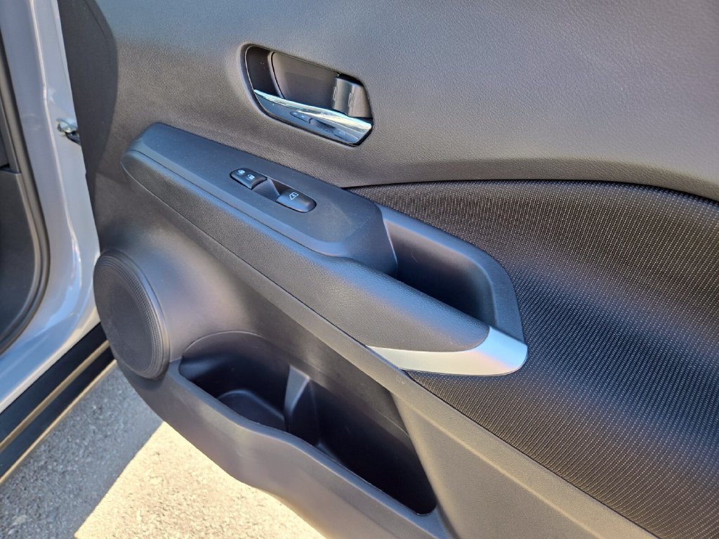 Used 2023 Nissan Kicks SV FWD image 24
