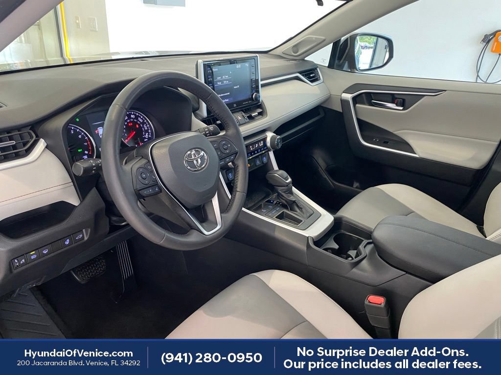 Used 2021 Toyota RAV4 XLE Premium FWD image 2