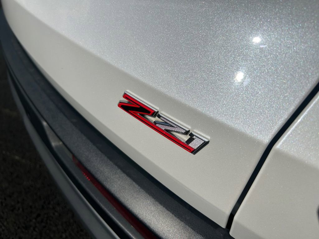 Used 2025 Chevrolet Traverse Z71 image 32