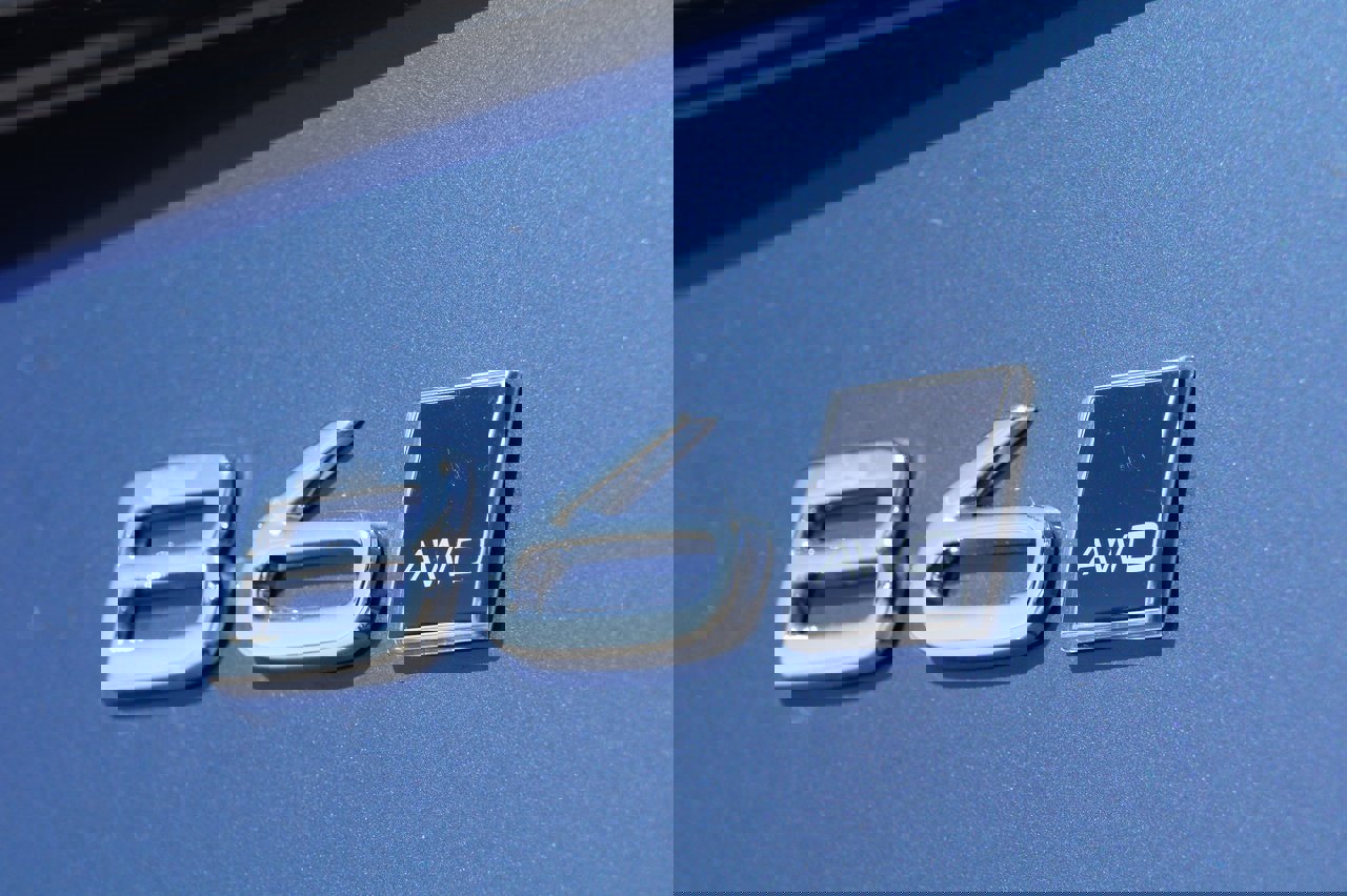 New 2026 Volvo XC90 B6 Plus w/ Protection Package Premier image 7