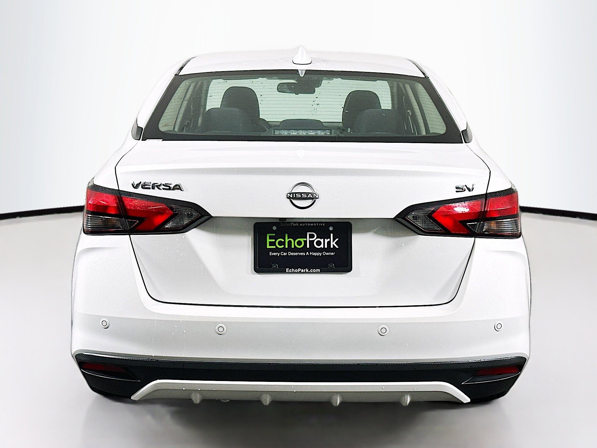 Used 2023 Nissan Versa SV image 7