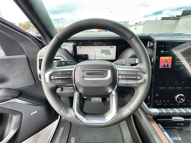 New 2026 GMC Yukon Denali w/ Sun & Power Step Package image 11