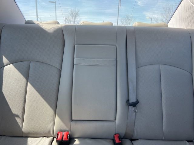 Used 2009 Mercedes-Benz E 350 4MATIC Sedan image 28