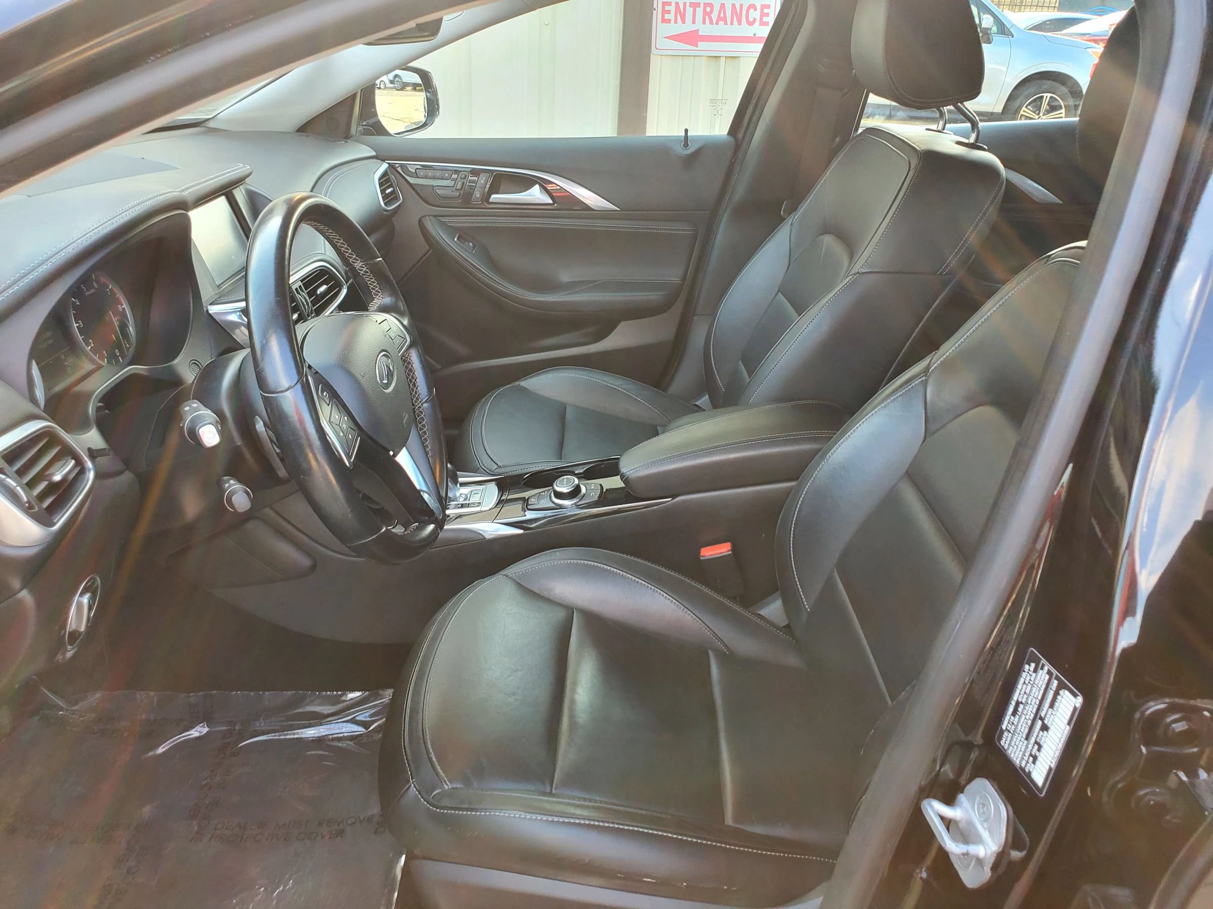 Used 2017 INFINITI QX30 AWD image 28