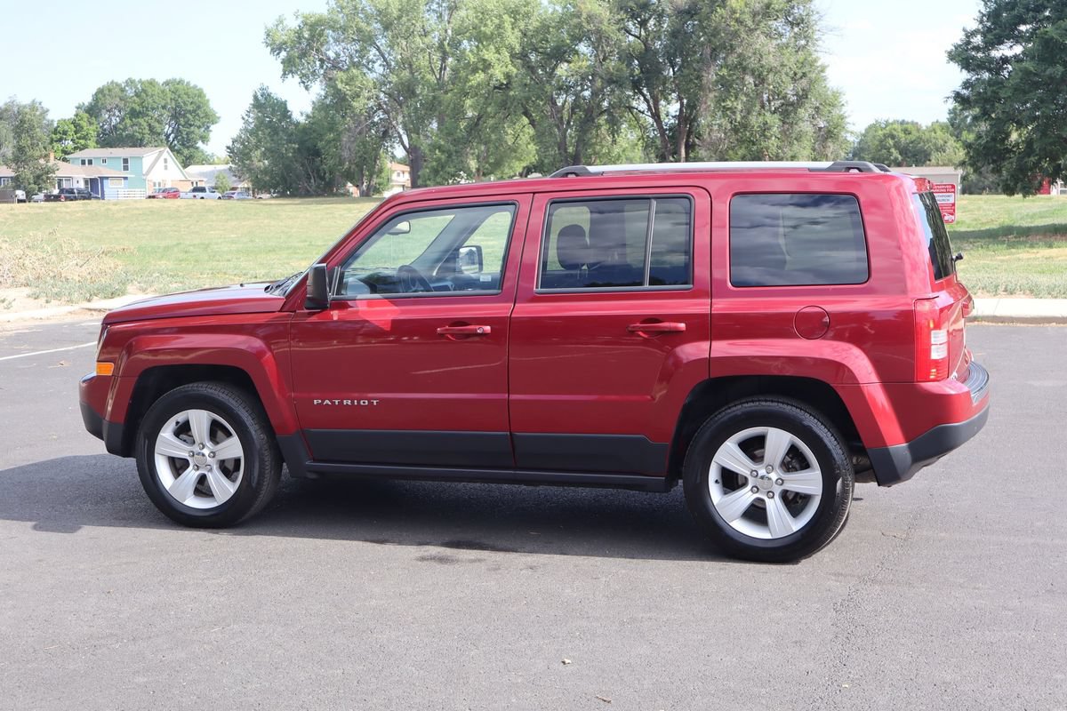 Used 2015 Jeep Patriot Limited w/ Sun/Sound Group FWD image 8