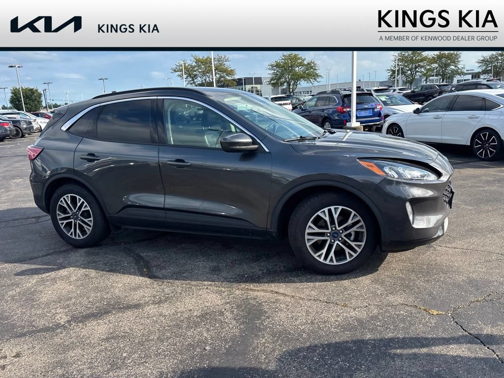 Used 2020 Ford Escape SEL FWD image 3