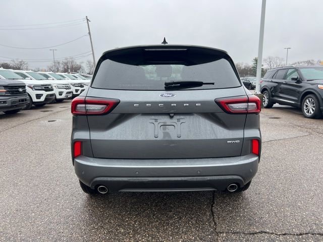 Certified 2024 Ford Escape ST-Line w/ Tech Pack #1 AWD/4WD image 5