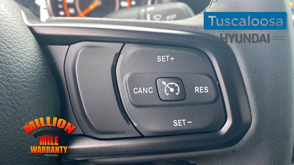 Used 2023 Jeep Gladiator Sport image 19