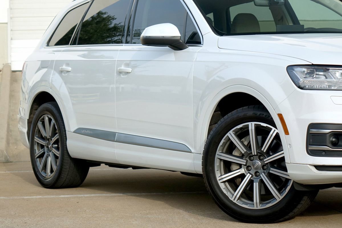 Used 2019 Audi Q7 2.0T Premium Plus w/ Premium Plus Package AWD/4WD image 19