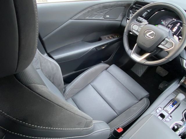 New 2026 Lexus RX 450h AWD image 15
