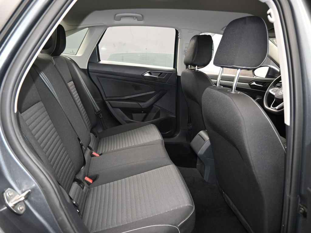 Used 2023 Volkswagen Jetta S image 38