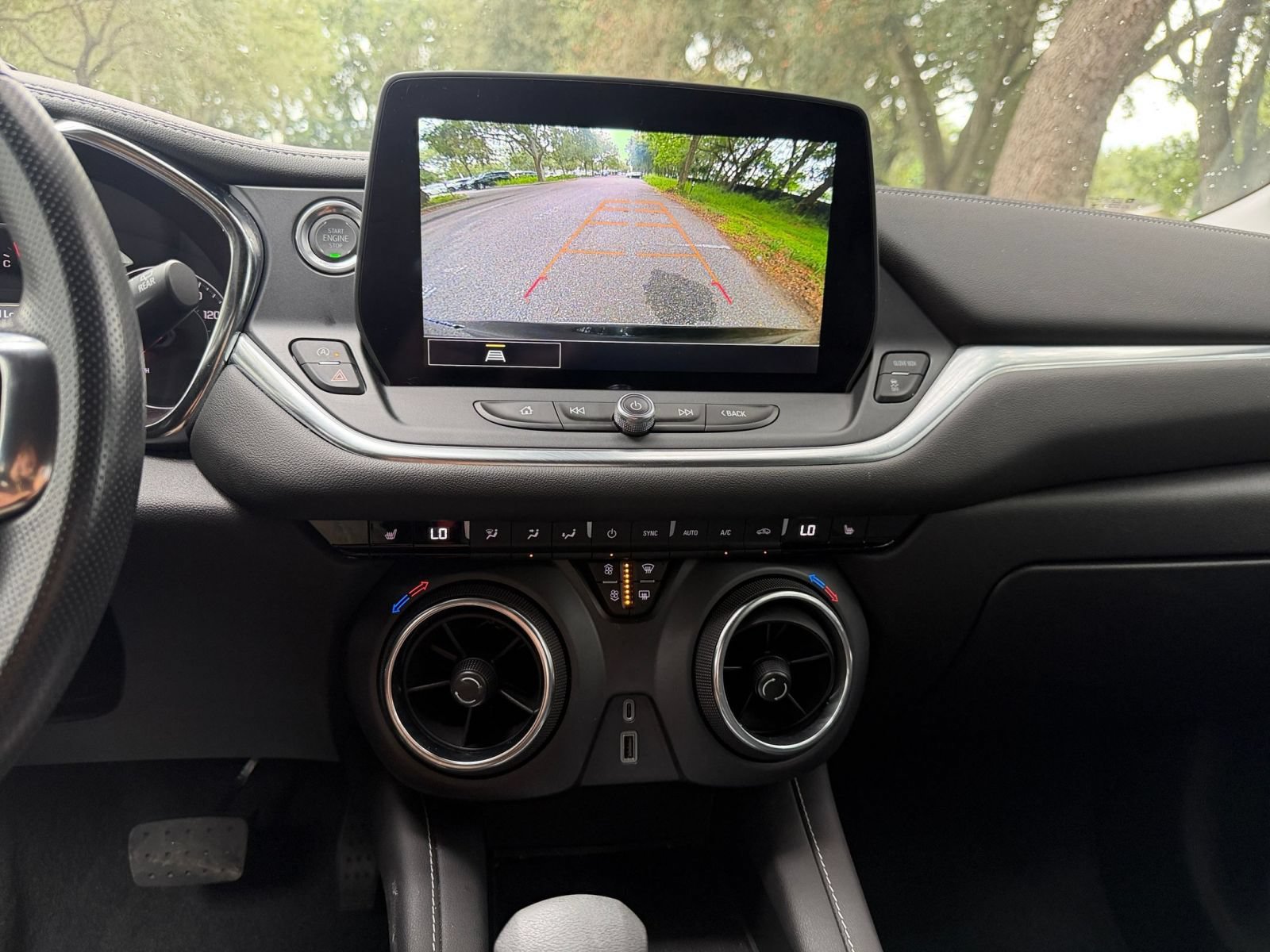 Used 2026 Chevrolet Blazer LT FWD image 17