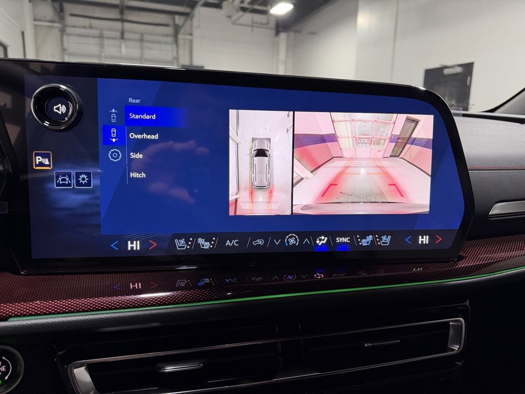 New 2026 Chevrolet Traverse RS image 18