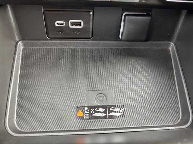 Used 2023 Chevrolet Suburban High Country w/ Premium Package 2 image 23