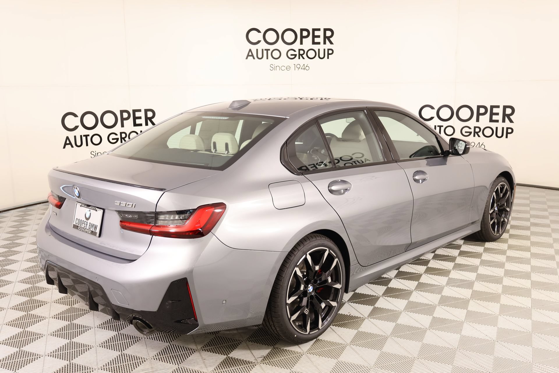 New 2026 BMW 330i Sedan w/ M Sport Package RWD image 21