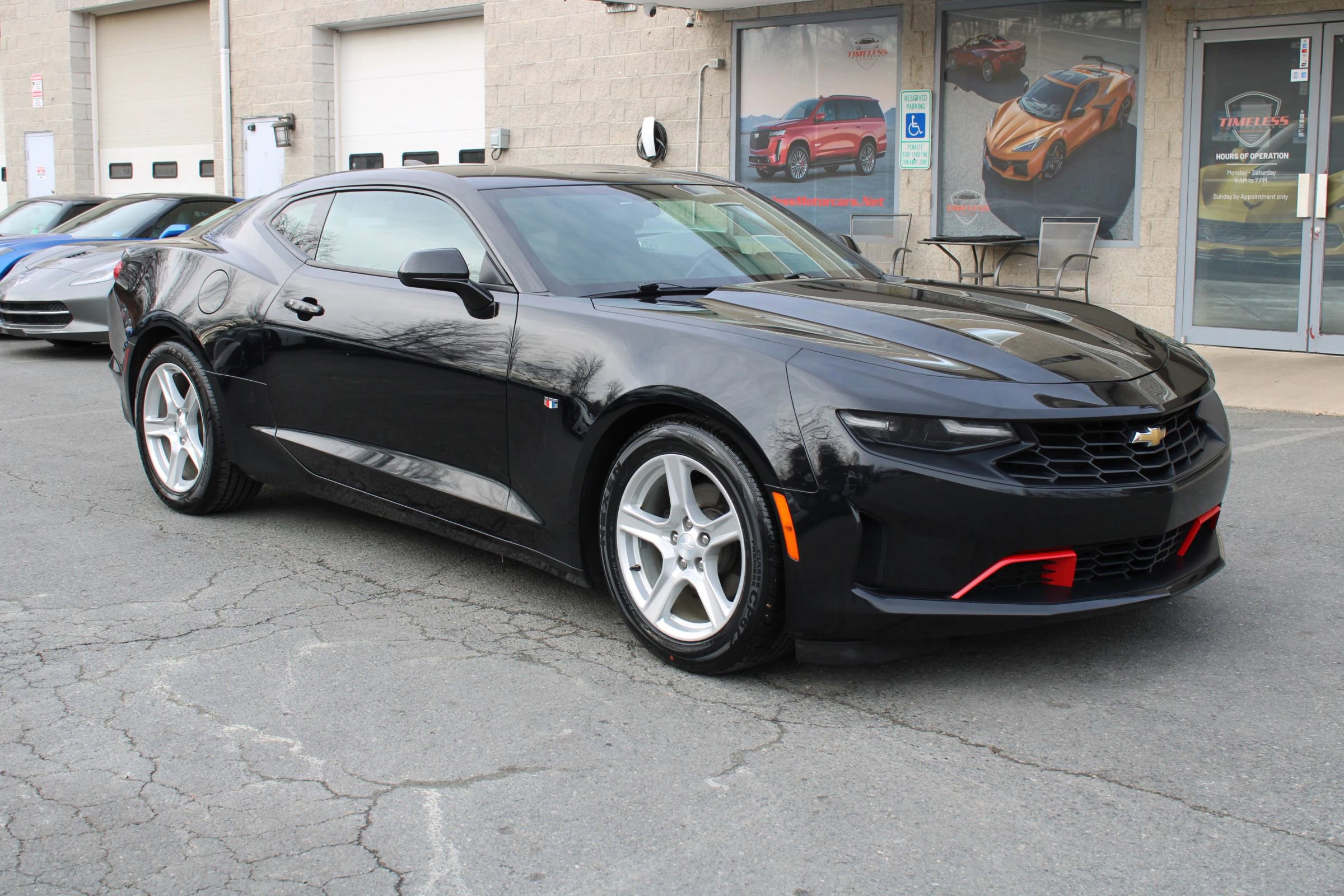 Used 2019 Chevrolet Camaro LT w/ Technology Package image 25