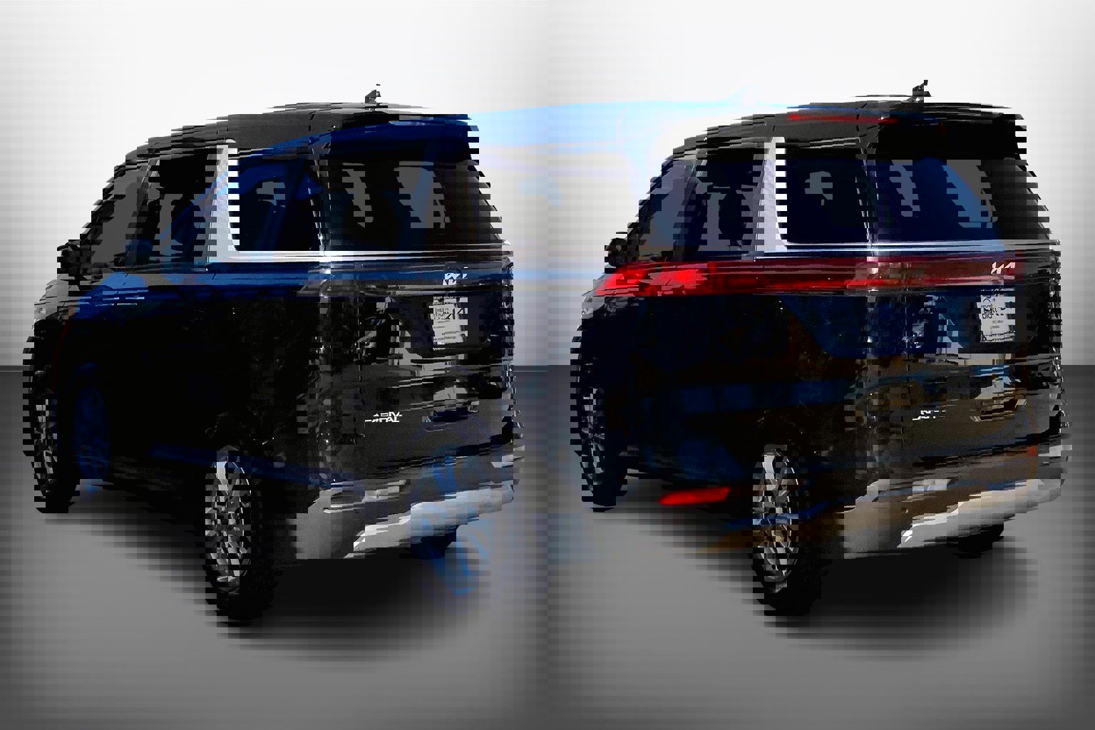 Used 2024 Kia Carnival LX image 13