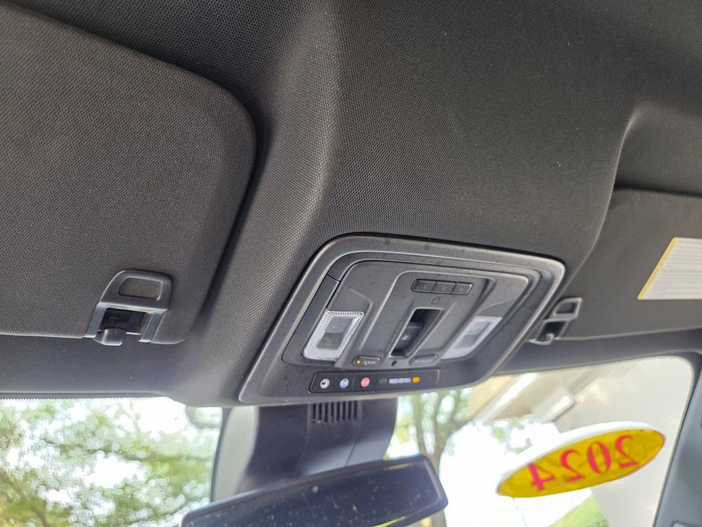 Used 2024 GMC Sierra 2500 AT4 w/ AT4 Preferred Package image 32