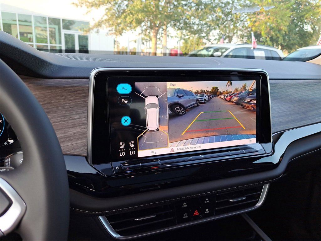 New 2026 Volkswagen Atlas SEL Premium R-Line image 10