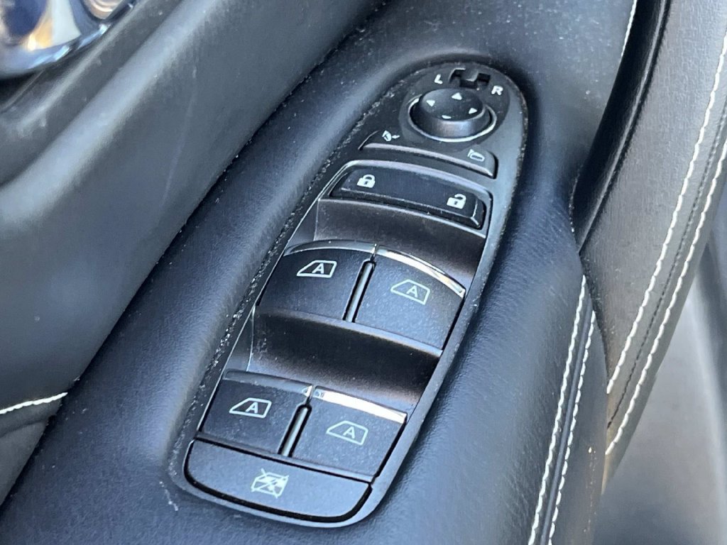 Used 2022 INFINITI QX80 Premium Select w/ All-Season Package AWD/4WD image 31
