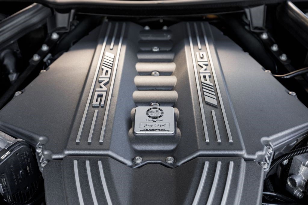 Used 2011 Mercedes-Benz SLS AMG Coupe image 28