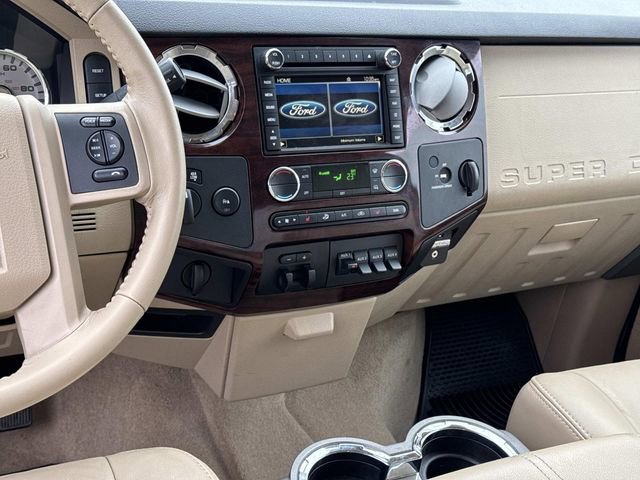 Used 2009 Ford F250 Lariat image 19