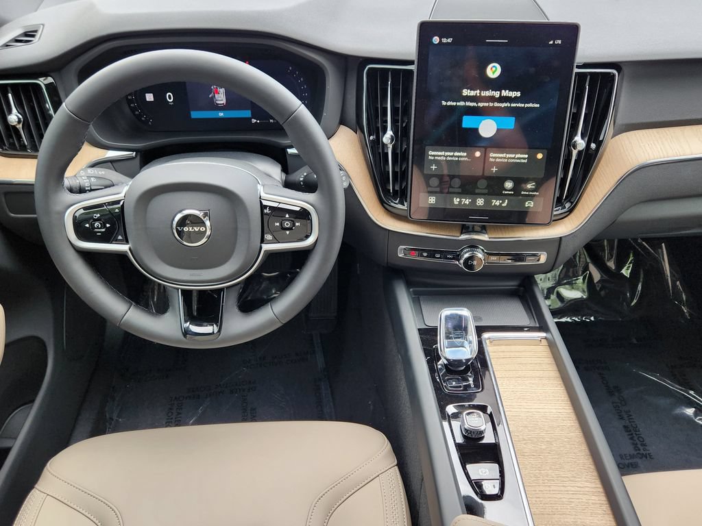 New 2026 Volvo XC60 B5 Plus w/ Climate Package AWD/4WD image 3