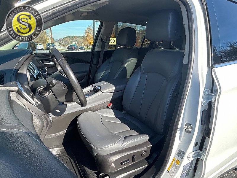 Used 2020 Buick Envision Essence image 12