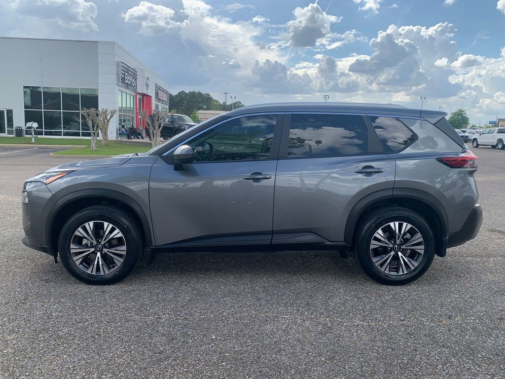 Used 2023 Nissan Rogue SV w/ SV Premium B Package FWD image 6