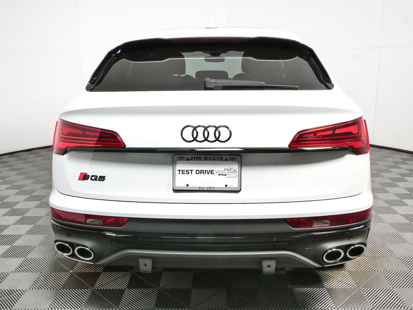 Used 2024 Audi SQ5 Premium Plus w/ S Sport Package AWD/4WD image 35