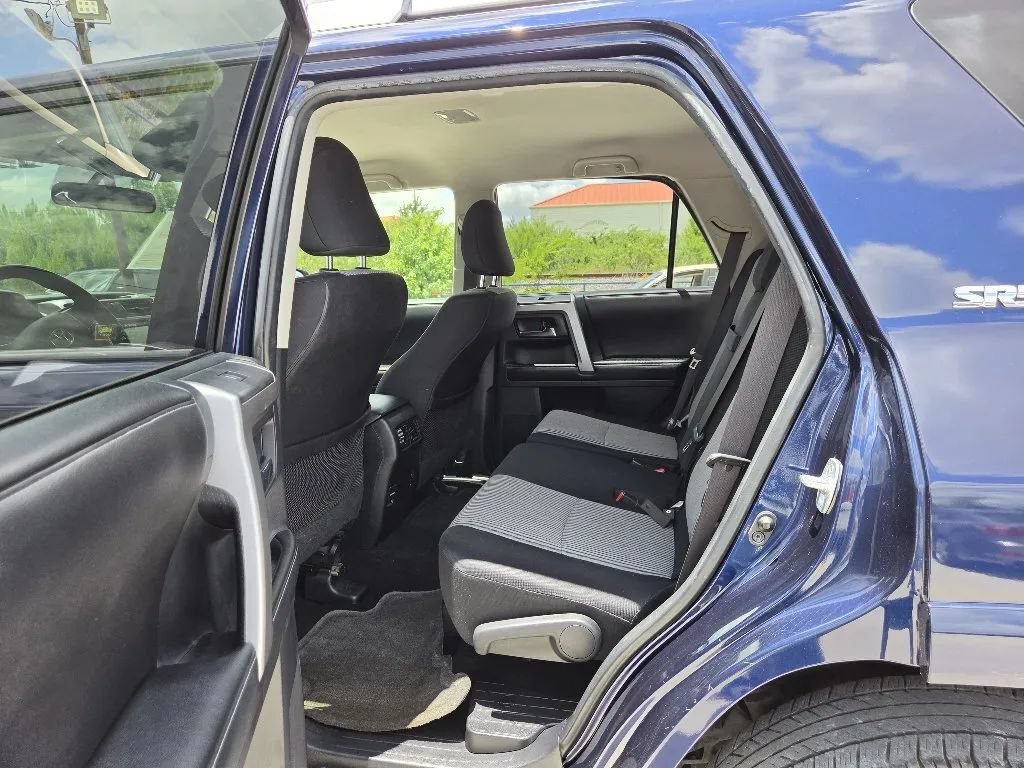 Used 2015 Toyota 4Runner SR5 RWD image 16